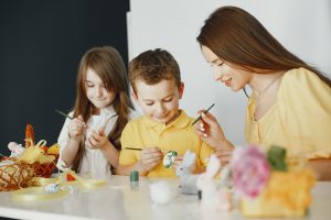 Campamento de inglés para pascua en valencia -huevo de pascua